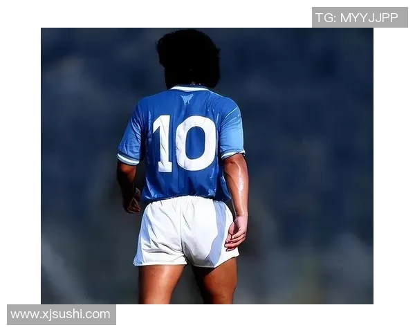 世界足坛传奇巨星全景录全面盘点最具影响力的经典足球人物