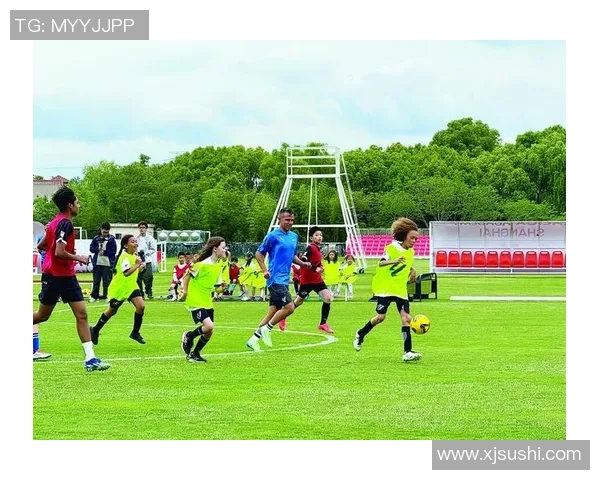 在绿茵场与生活交错的镜像中探寻足球球星替身文学的隐秘叙事魅力