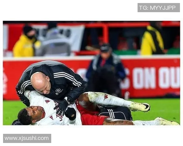 足球巨星赛场激情瞬间引争议中指动作引发球迷热议 足球巨星赛场激情瞬间引争议中指动作引发球迷热议